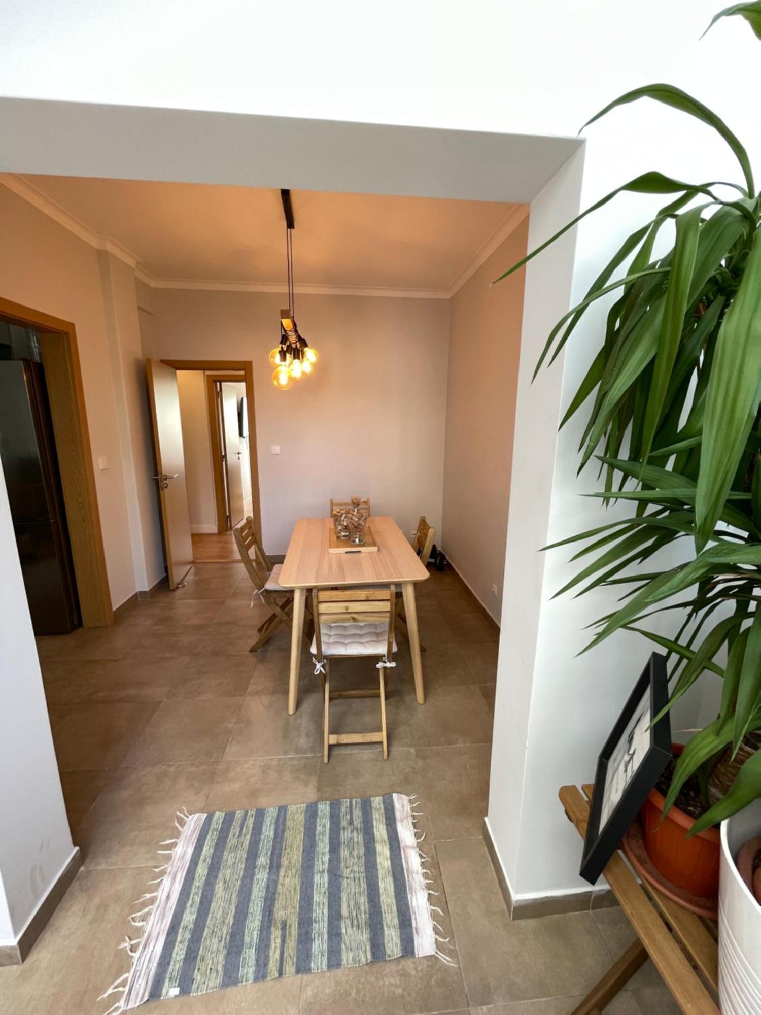 Quarto De Casal Close To Lisbon Flat Equipado Almada Esterno foto